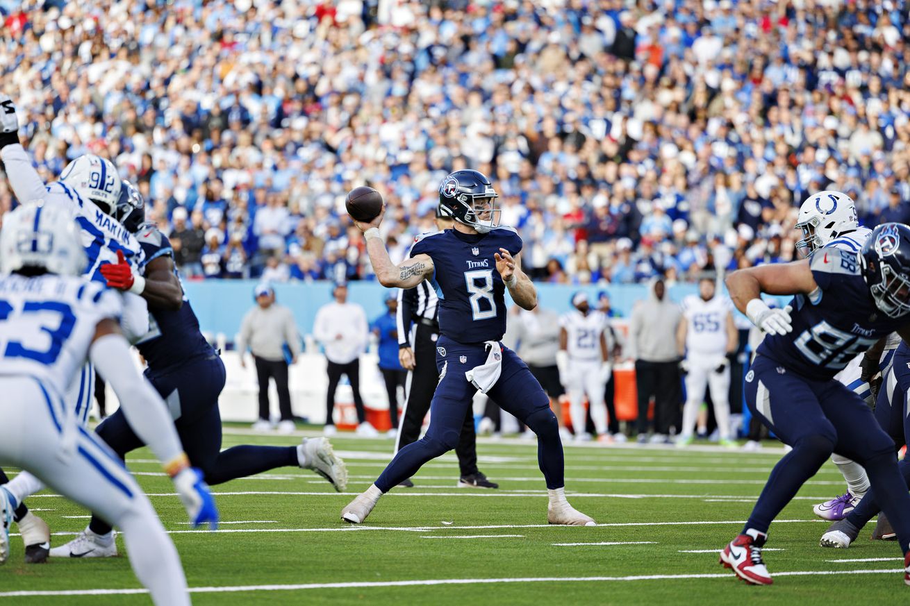 Indianapolis Colts v Tennessee Titans