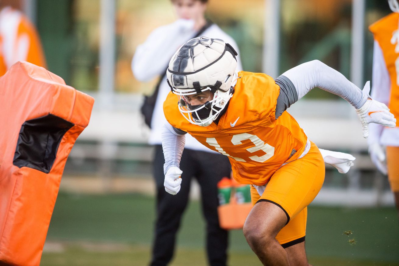 Syndication: The Knoxville News-Sentinel