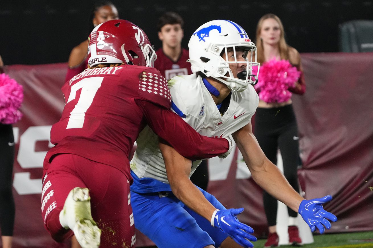 NCAA Football: Southern Methodist at Temple