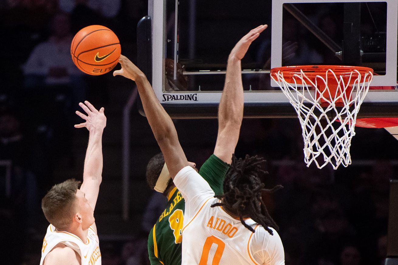 Syndication: The Knoxville News-Sentinel