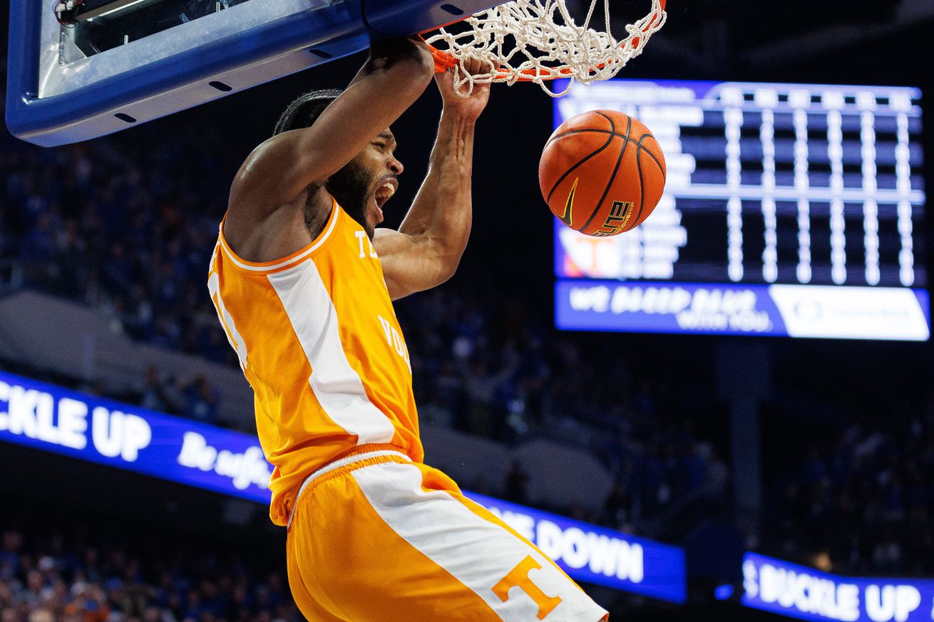NCAA Basketball: Tennessee at Kentucky