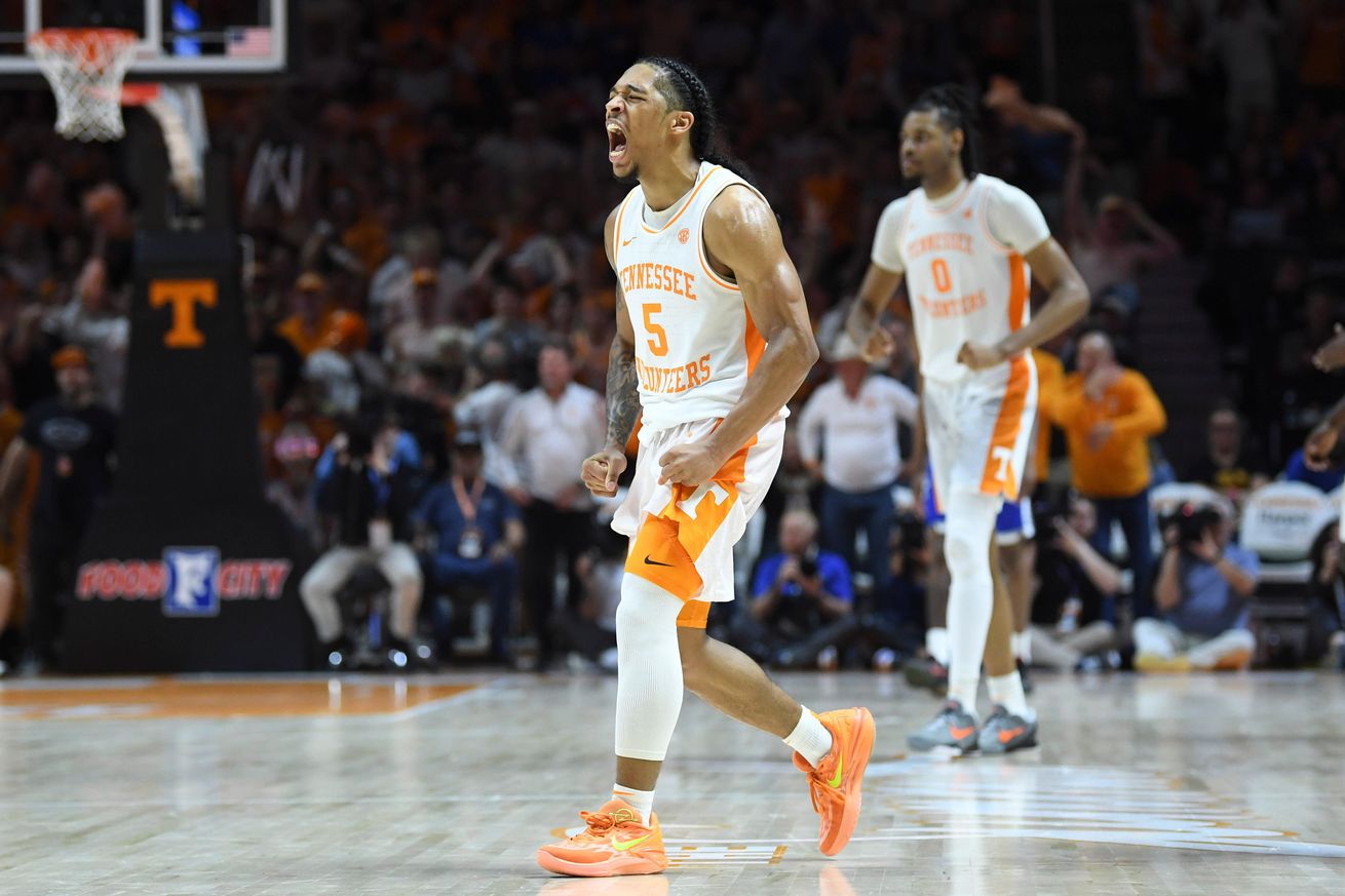 Syndication: The Knoxville News-Sentinel