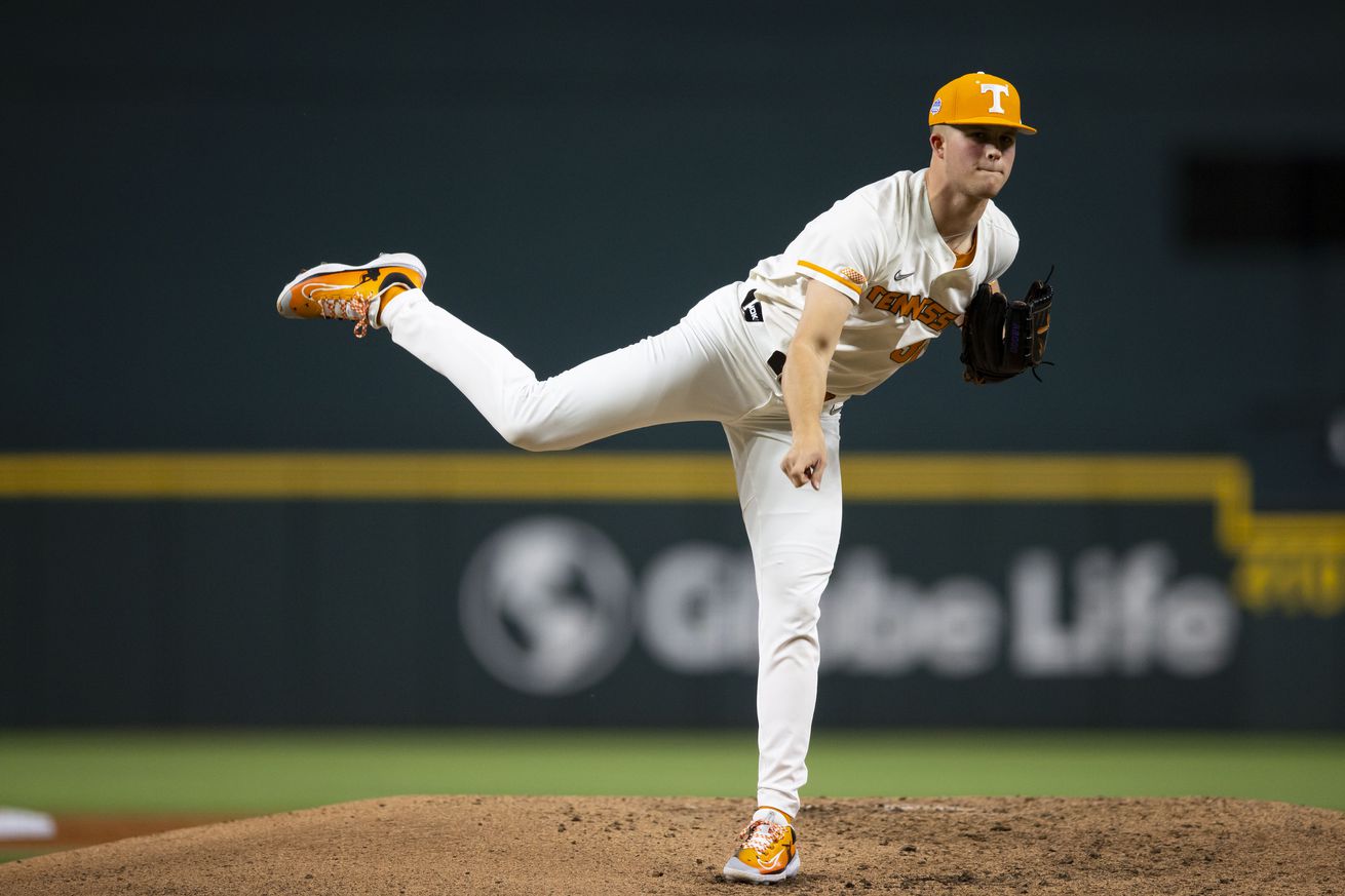 University of Oklahoma vs University of Tennessee