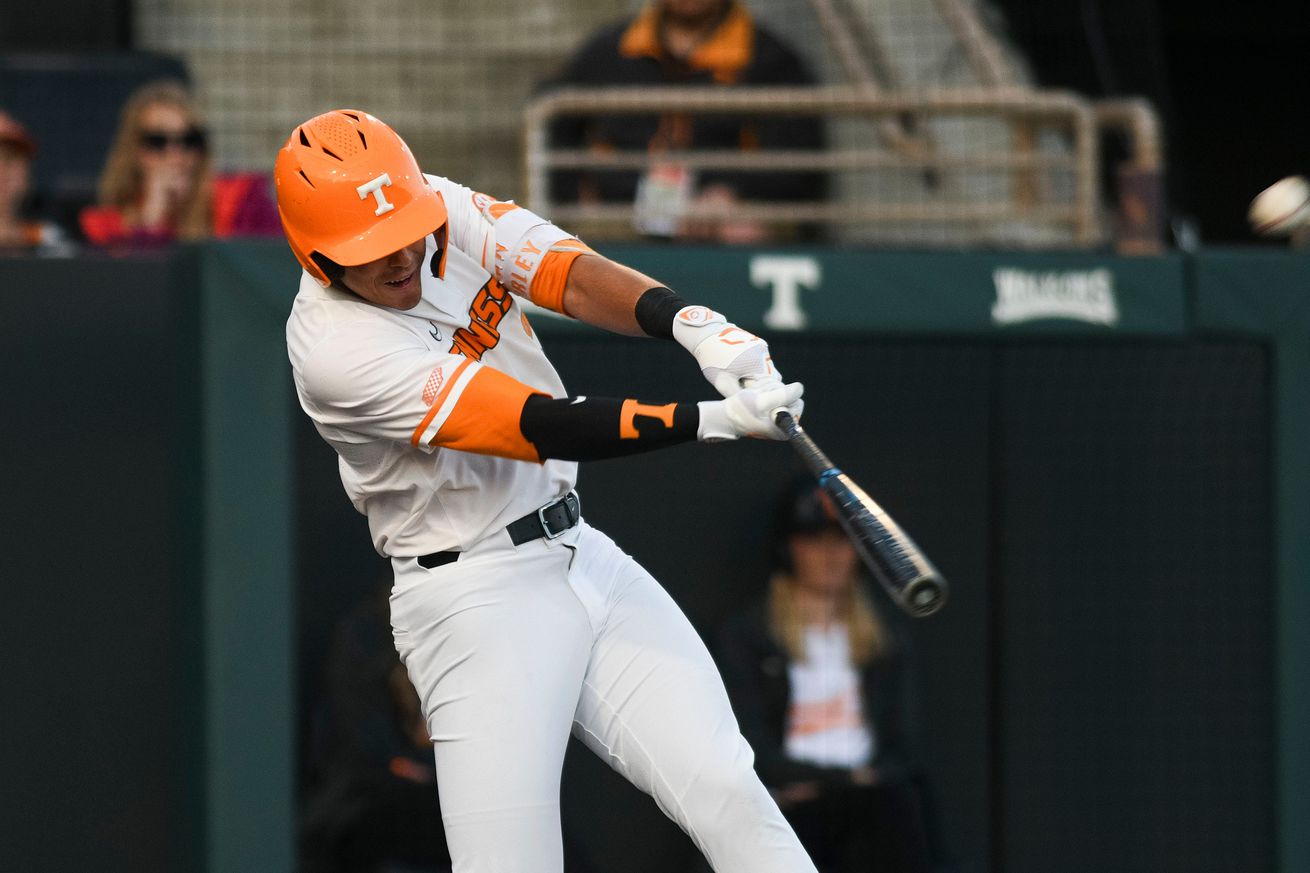 Syndication: The Knoxville News-Sentinel