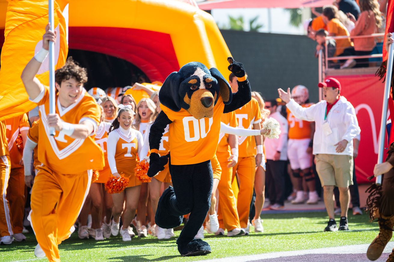 NCAA Football: Citrus Bowl-Iowa at Tennessee