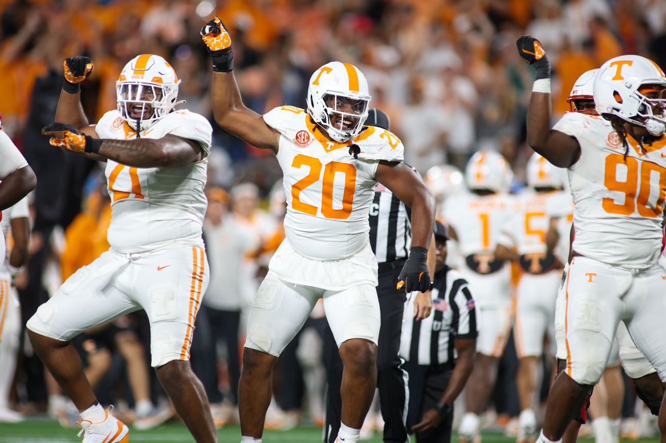 COLLEGE FOOTBALL: SEP 07 Duke Mayo Classic - Tennessee vs NC State