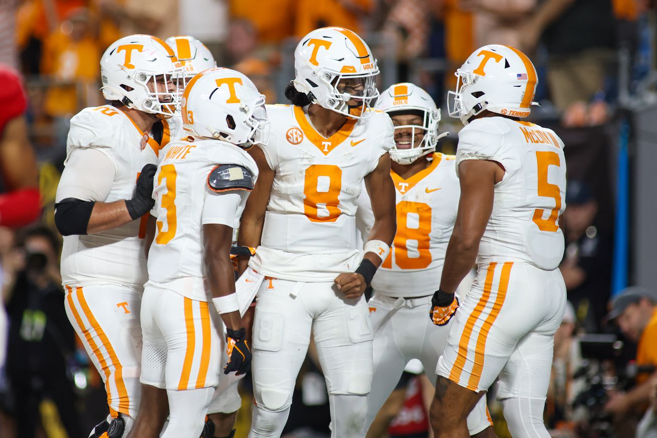 COLLEGE FOOTBALL: SEP 07 Duke Mayo Classic - Tennessee vs NC State
