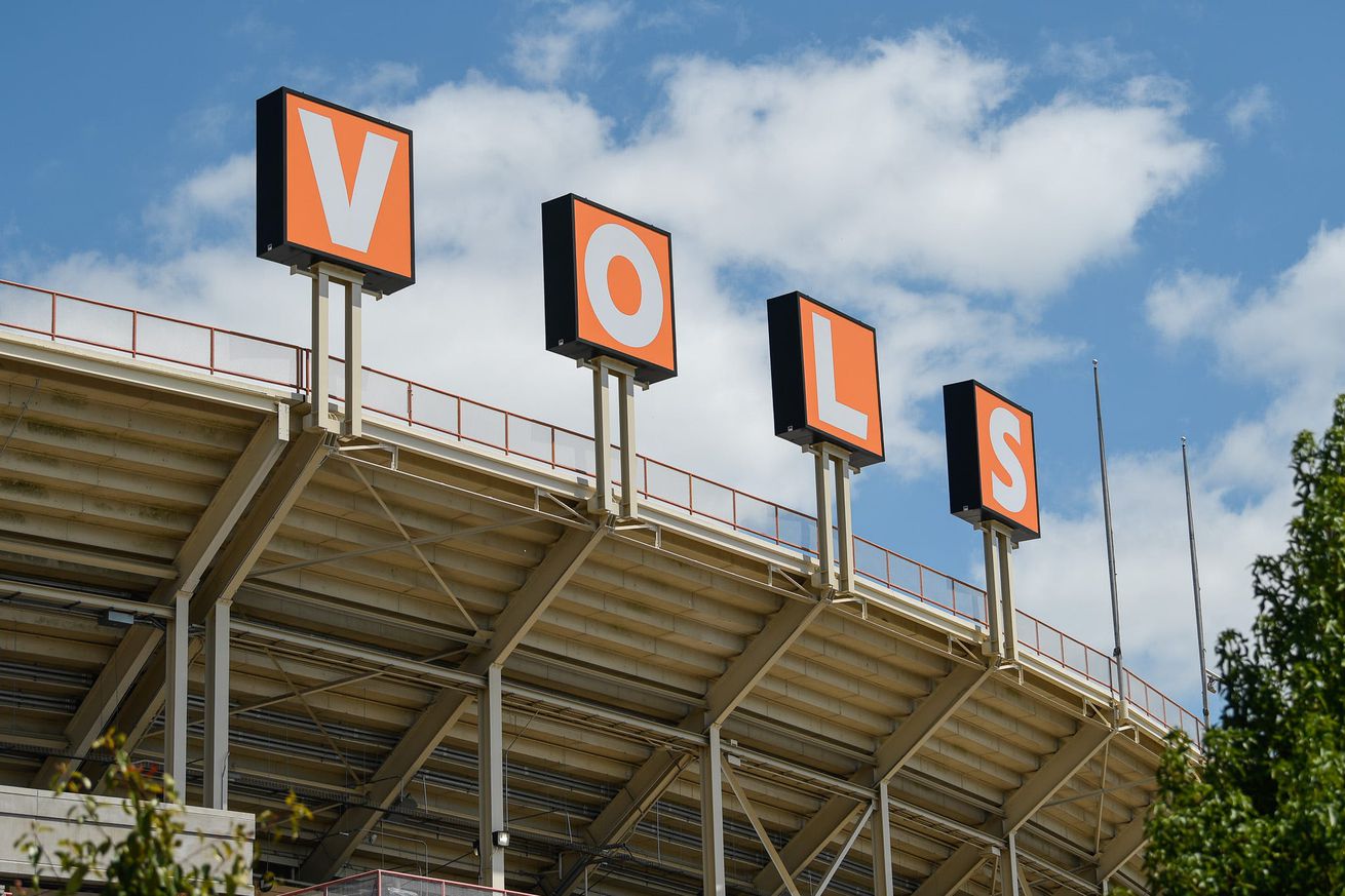 Syndication: The Knoxville News-Sentinel