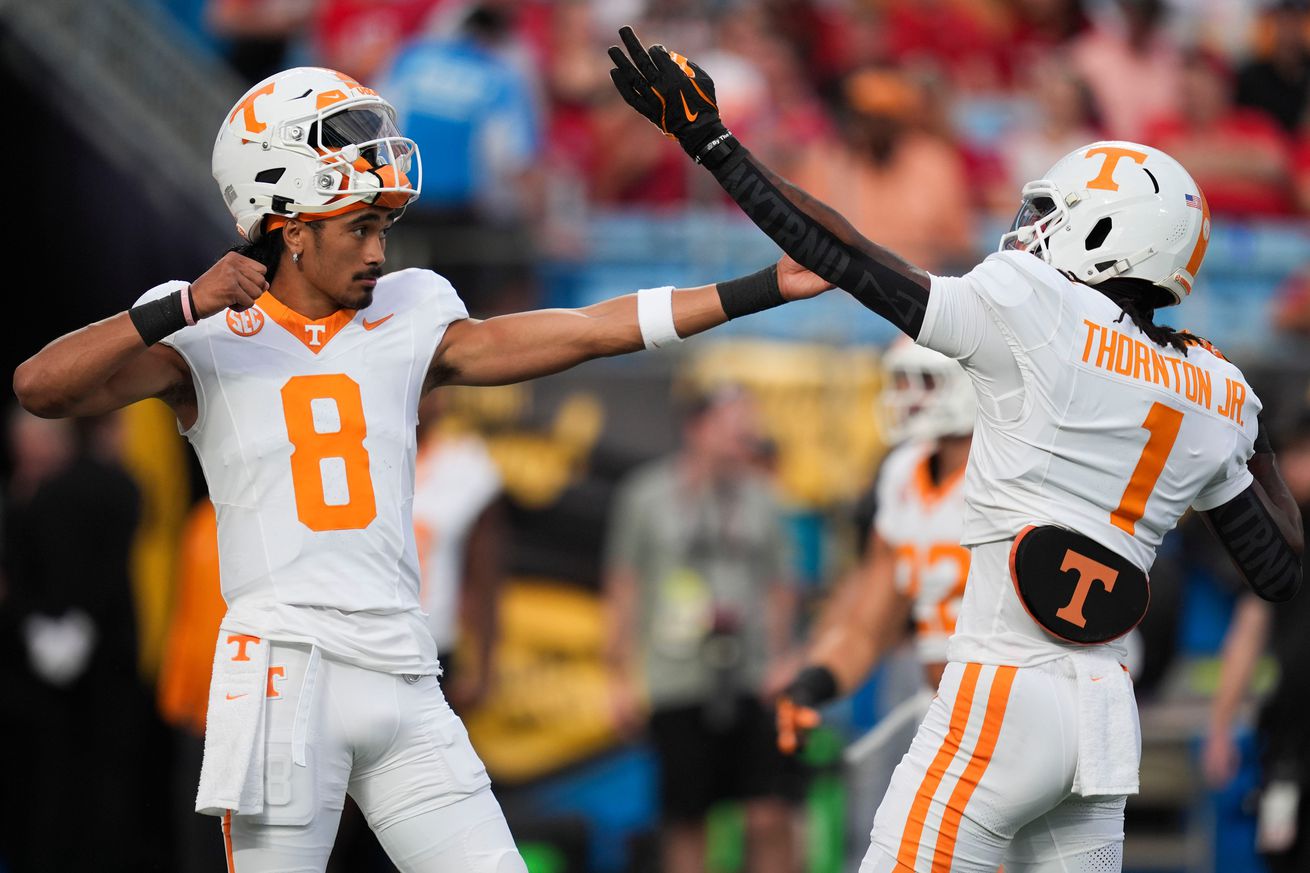 Syndication: The Knoxville News-Sentinel