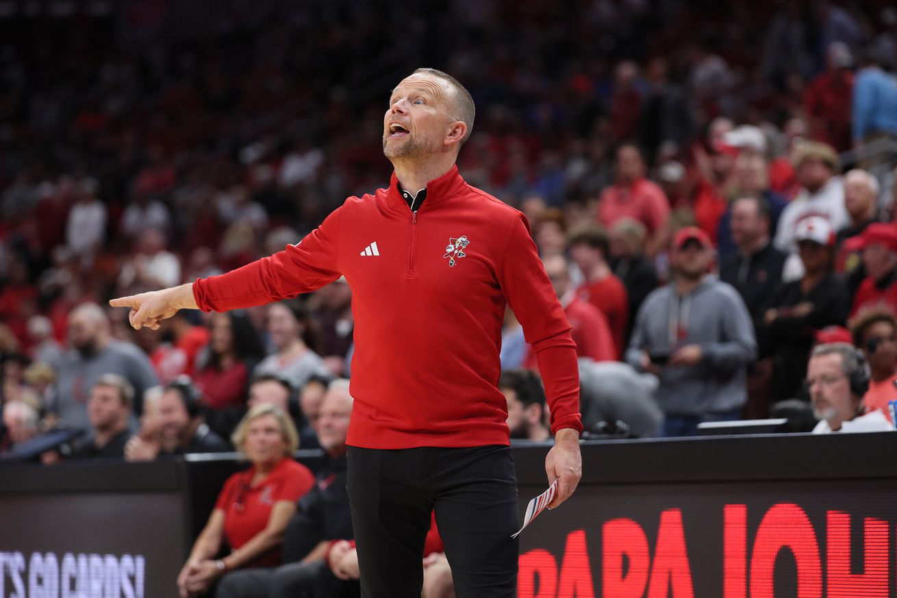 Morehead State v Louisville