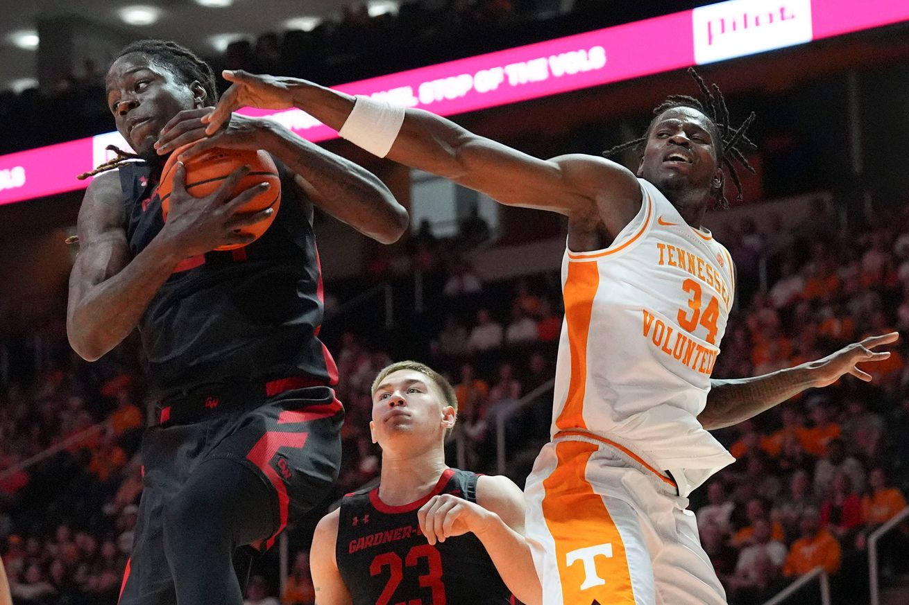 Syndication: The Knoxville News-Sentinel