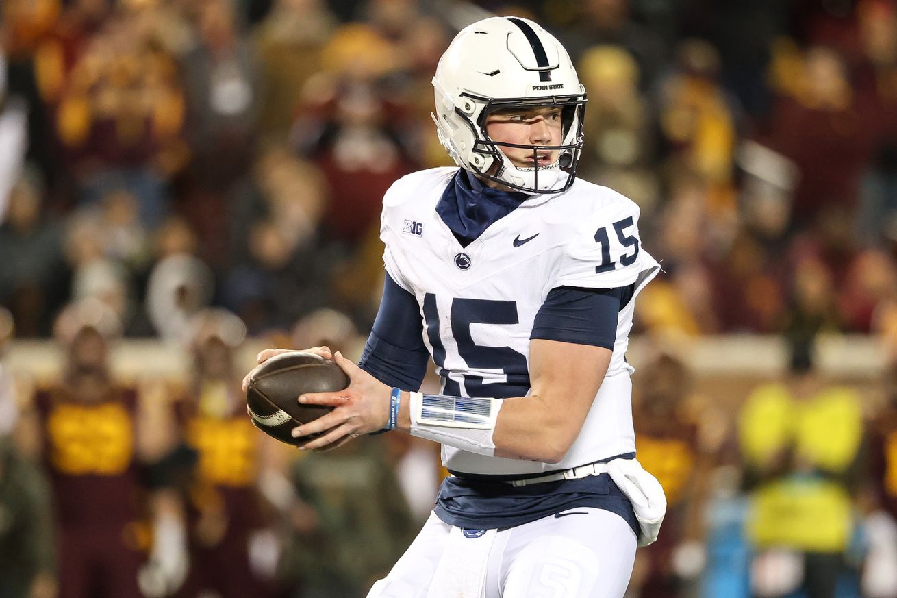 NCAA Football: Penn State at Minnesota