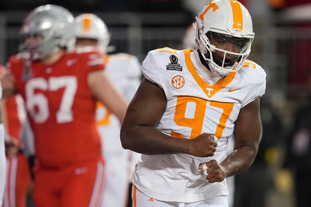 Syndication: The Knoxville News-Sentinel