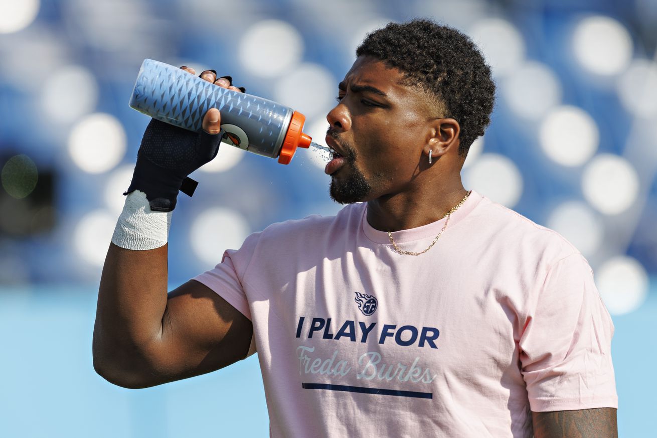 Indianapolis Colts v Tennessee Titans