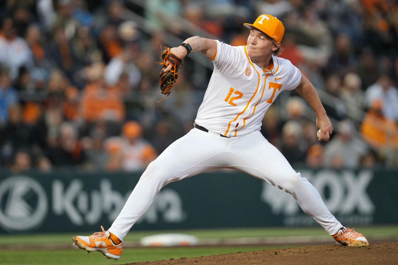 Syndication: The Knoxville News-Sentinel