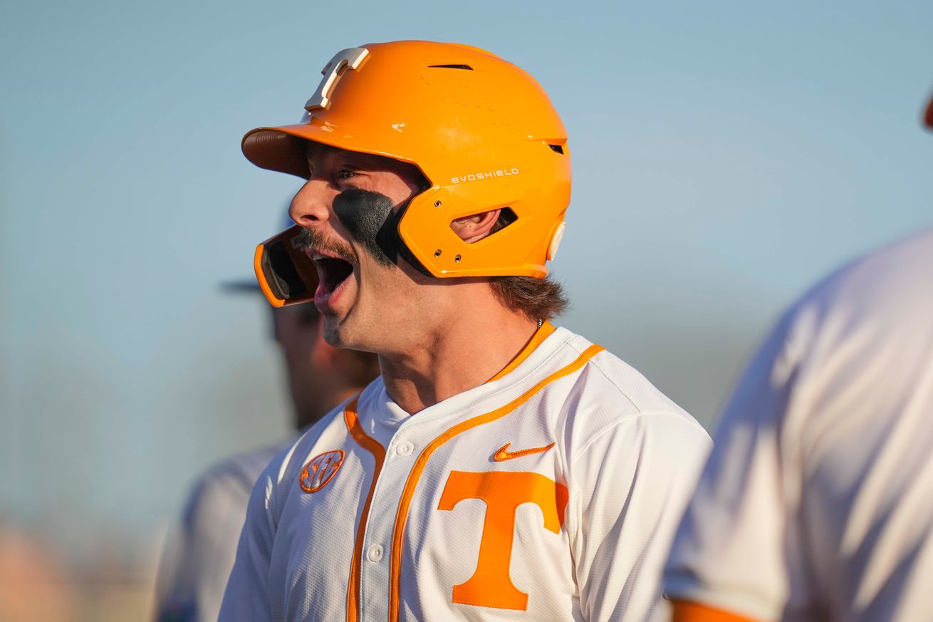 Syndication: The Knoxville News-Sentinel