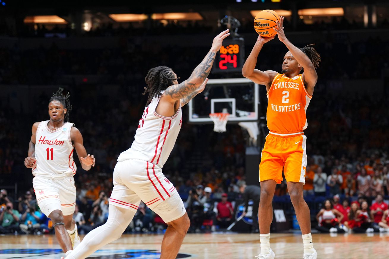 Syndication: The Knoxville News-Sentinel