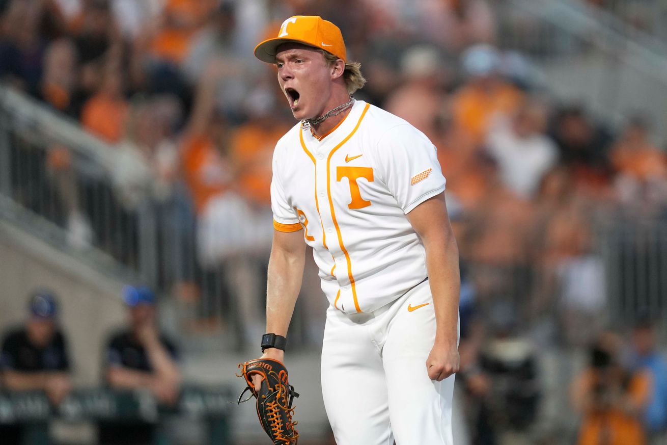 Syndication: The Knoxville News-Sentinel