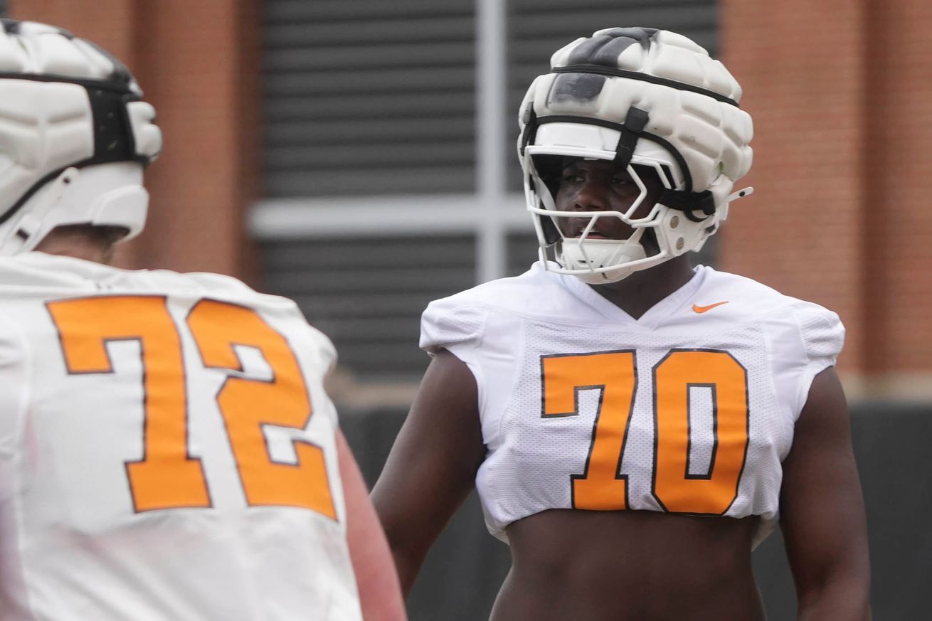Syndication: The Knoxville News-Sentinel