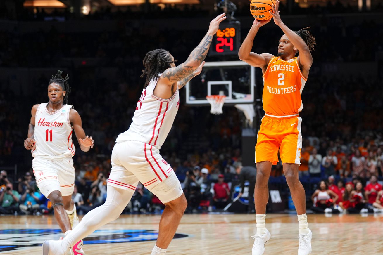 Syndication: The Knoxville News-Sentinel