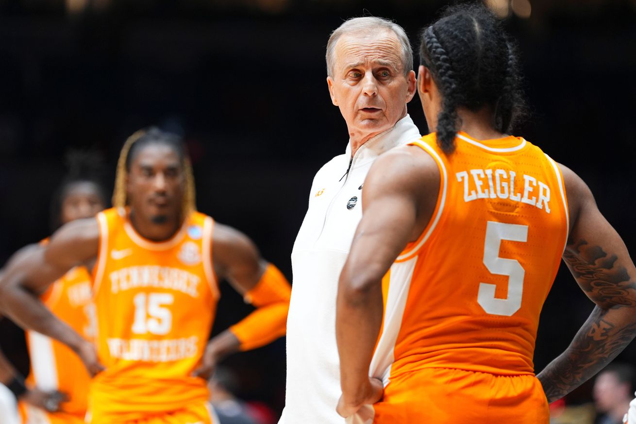 Syndication: The Knoxville News-Sentinel