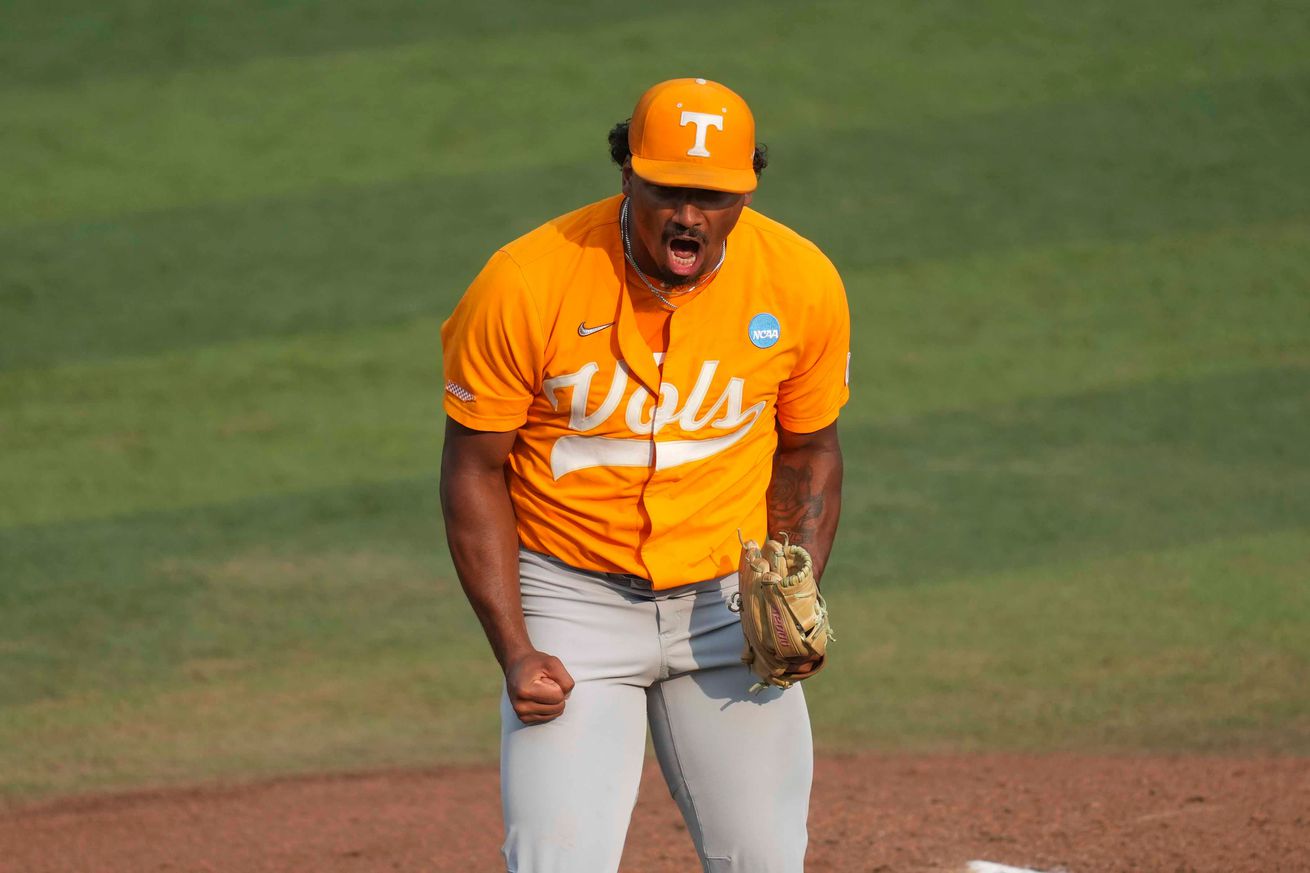 Syndication: The Knoxville News-Sentinel