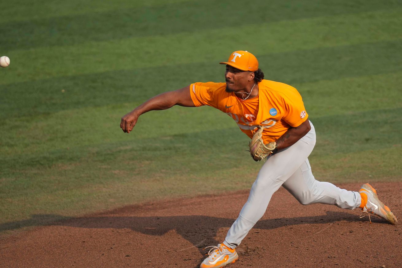 Syndication: The Knoxville News-Sentinel